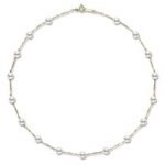 18ct Yellow Gold 5/5.25mm Pearl and Chain
