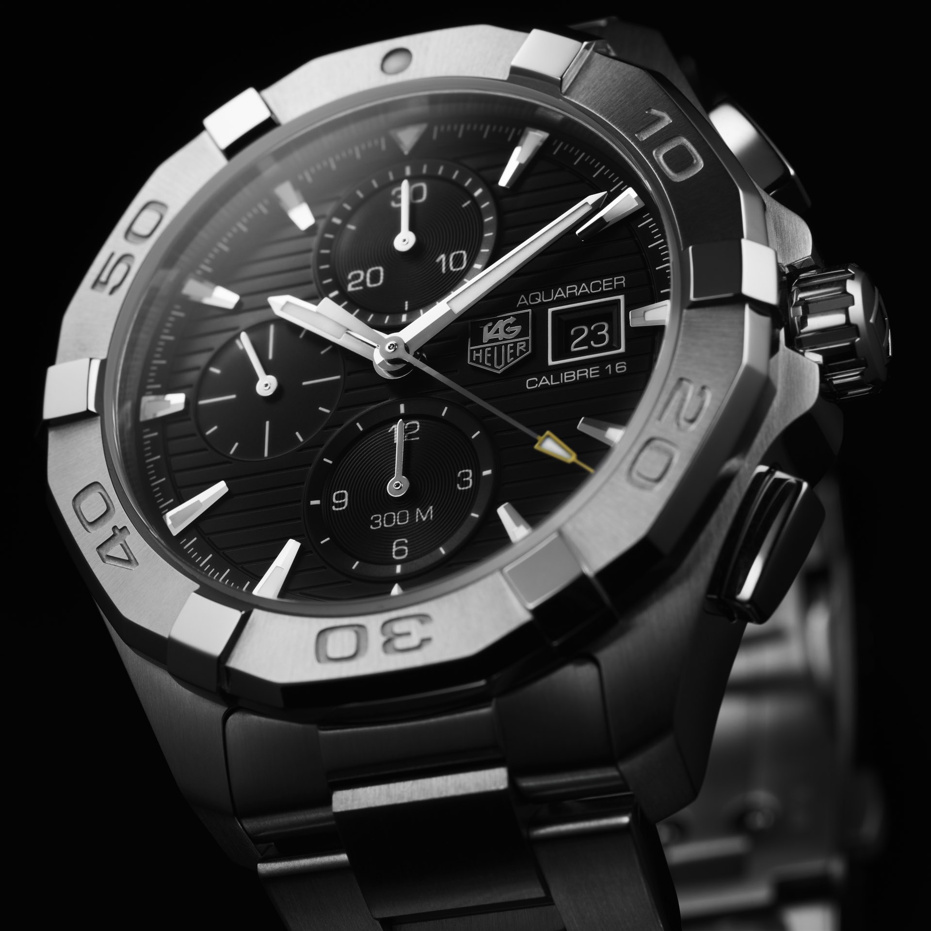 Tag Heuer AquaRacer 43mm Steel Gents Watch Whittles Jewellers